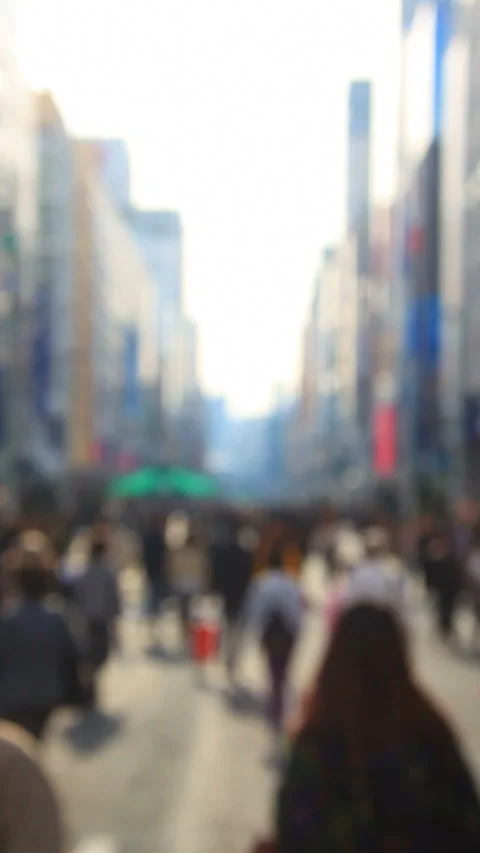 Walking Through the Pedestrian Paradise of Ginza 動画素材 330344950