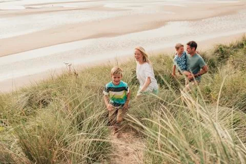 Walking Through the Sand Dunes Fotos Stock