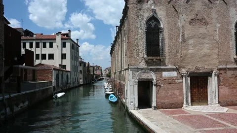 Walking through the streets of the lagoon city at the time of the coronavirus Stock Footage 133487166