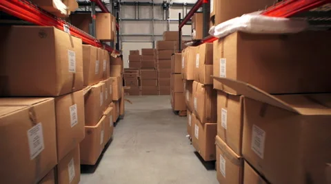 Walking Through Warehouse Vidéo 46756924