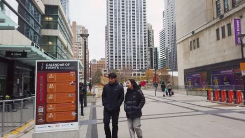Walking through Yonge Street, Downtown Toronto, Ontario, Canada. Stock-Footage 323095344
