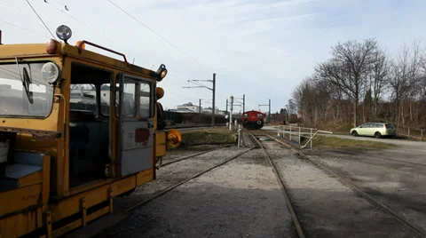 Walking to the track shift unit Video stock 36216062