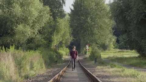 Walking On Tracks 스톡 동영상 77886586