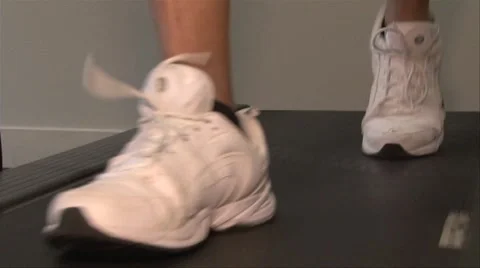 Walking- treadmill 库存影片 1068227