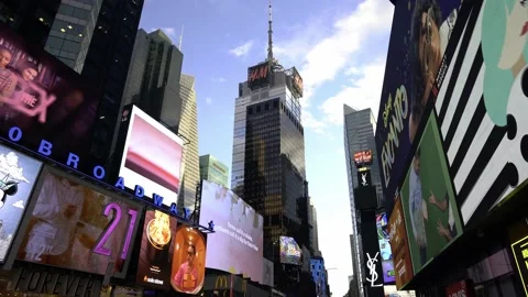 Walking trough Times Square in new York City. Looking up to skyscrapers Video stock 200313290