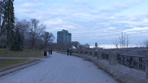 Walking View of Niagara Falls Park Video stock 130881888