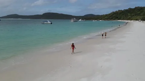 Walking on whitehaven beach 01 Video stock 229394385