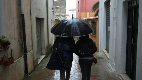 Walkingcouple 库存影片 97990666