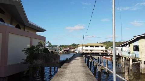 Walkthrough Kampung Ayer or water village Stock-Footage 101087665