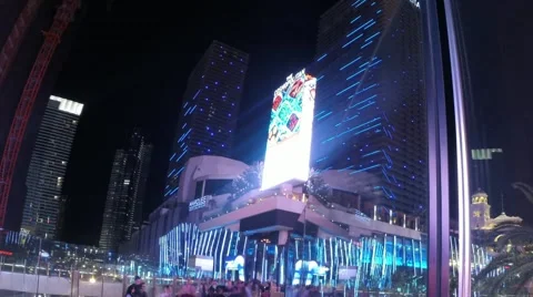 Walkway overpass hyperlapse of a crowd in Las Vegas 動画素材 43830417