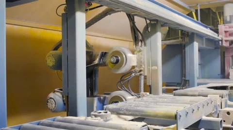 Wall beam processing machine cnc. Processing of laminated veneer lumber mills. Video stock 61381566