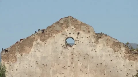 Wall with bullet holes. 2 Видео 8682823