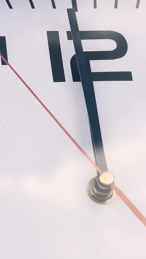 Wall clock second hand approaching 12 스톡 동영상 336486918
