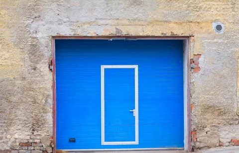 Wall With Door Stock Photos