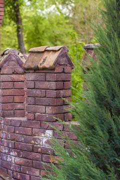 Wall elements. Close-up of the texture. A grate in the wall. Fotos de archivo
