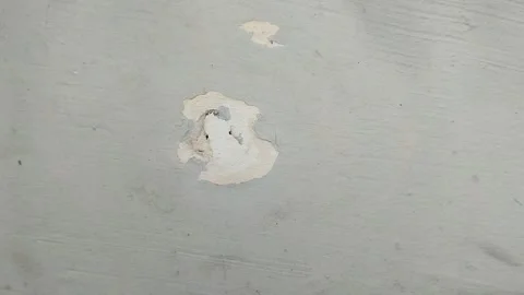 Wall paint that is peeling because the wall is damp 動画素材 289496791