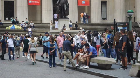 WALL ST FOOT TRAFFIC Stock Footage 192922547