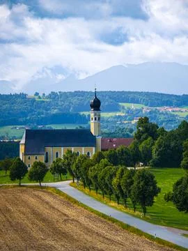 Wallfahrtskirche Wilparting St Marinus in Bavaria Germany on July 9, 2025 Foto stock