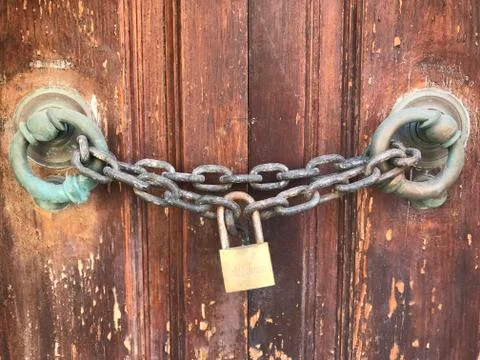 Wallpaper Chain &amp; Padlock Stock Photos