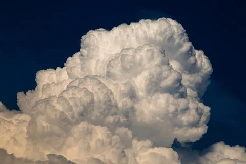 Wallpaper of a large, white, misty cloud Foto stock