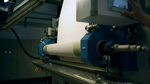 A wallpaper production line Vidéo 73814506