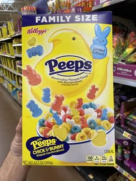 Walmart interior easter peeps candy Foto stock