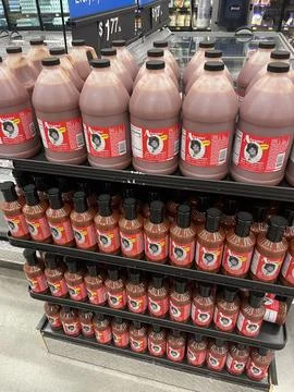 Walmart retail store 2025 Abrams old fashion Bar-b-que sauce 16 oz display Stock Photos