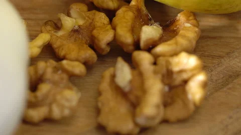 Walnut kernels on the board 動画素材 102531736