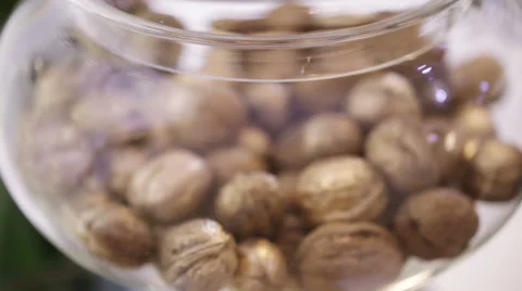 Walnuts in glass tape 動画素材 44321577