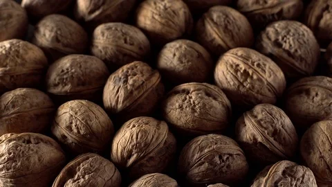 Walnuts in rotation. Vídeos de archivo 70194728