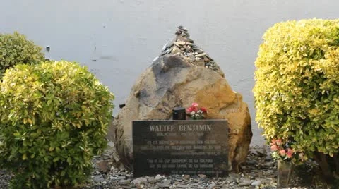 Walter Benjamin in Portbou 스톡 동영상 12008329