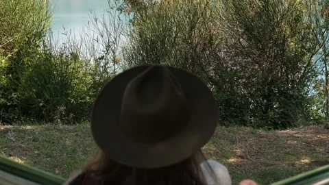 Wanderlust man on hammock. Stock-Footage 202231768