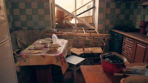 War building ruin Ukraine destruction city bomb house attack destroyed Stock Footage 182555152