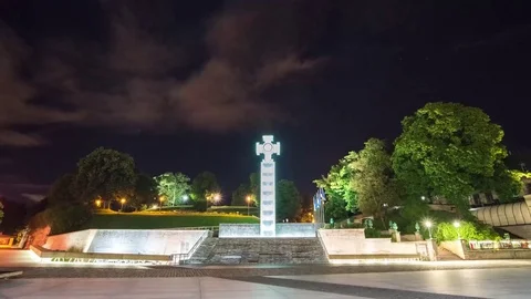 The War of Independence Monument in Freedom Square night hyperlapse. Tallinn. Stock Footage 81278711