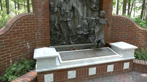 War Memorial Statue Tribute 01 库存影片 75084662