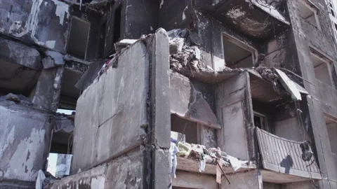 War in Ukraine - a multi-storey building destroyed during the war Vídeos de archivo 202978867