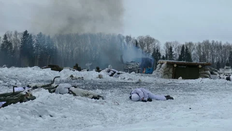 War. Winter. Fallen warrior Stock-Footage 118983924