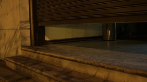 Warehouse door closing Video stock 77052759