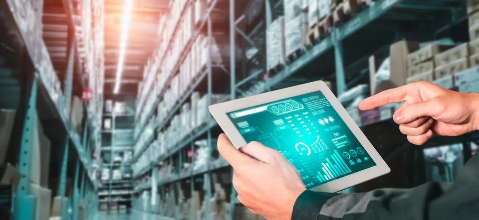 Warehouse management innovative software in computer for real time monitoring Foto stock