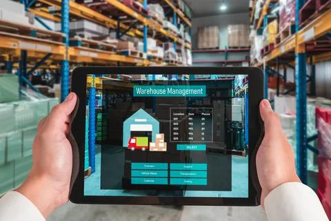 Warehouse management innovative software in computer for real time monitoring Foto stock