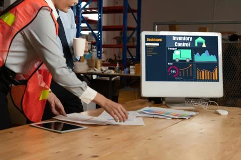 Warehouse management software application in computer for real time monitoring Foto stock