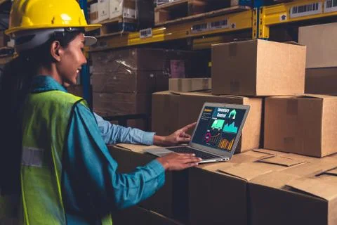 Warehouse management software application in computer for real time monitoring 스톡 사진