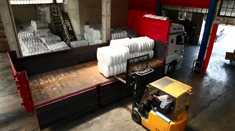 Warehouse shipping Vídeos de archivo 40740702