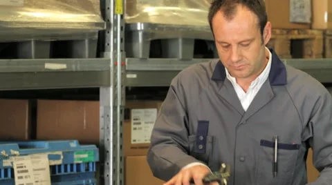 Warehouseman commission close 3 스톡 동영상 11900030