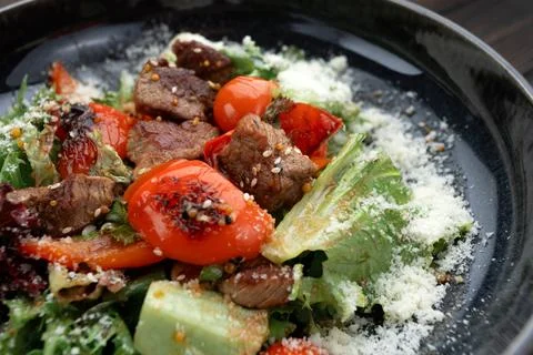 Warm Beef Salad with Cherry Tomatoes and Parmesan Fotos de archivo