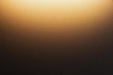 Warm gold-to-brown gradient textured background with subtle vertical pattern Stockfoto's