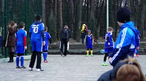 Warm-up, training infant boys team in football with the ball. Video stock 48989997