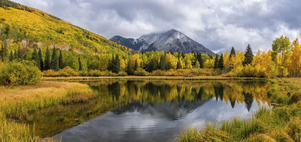 Warner Lake Ripples &amp; Haystack Mountain Autumn Reflections Stock Photos