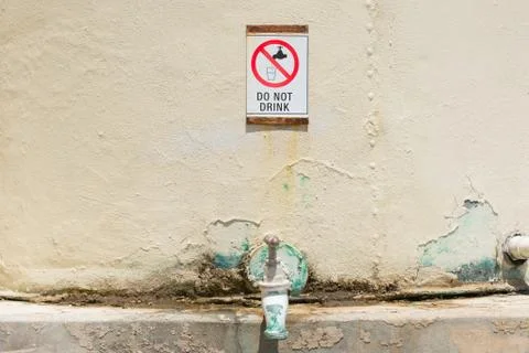 Warning polluted drinking water Foto stock