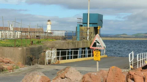 Warning sea sign 2 Video stock 858052